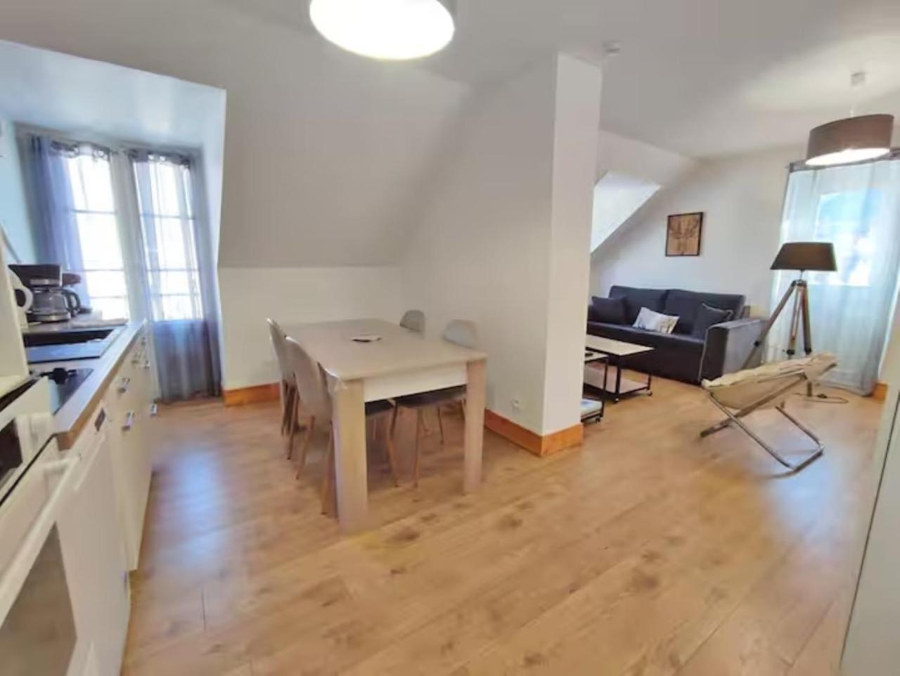 Appartement L'Alexiane, Centre Luchon, Parking Gratuit, Wifi à Bagnères-de-Luchon Extérieur photo