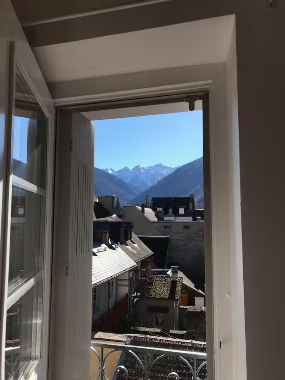 Appartement L'Alexiane, Centre Luchon, Parking Gratuit, Wifi à Bagnères-de-Luchon Extérieur photo