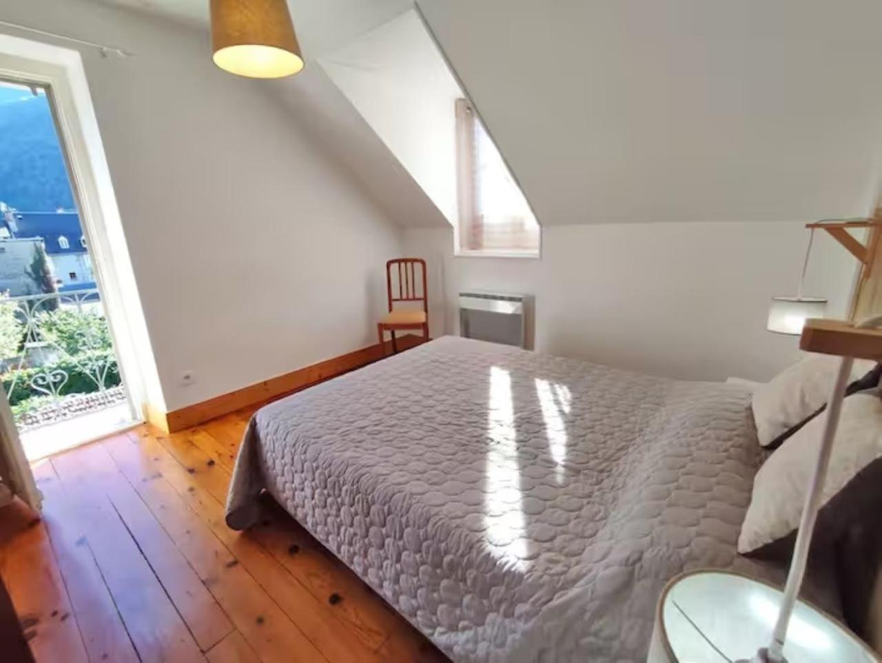 Appartement L'Alexiane, Centre Luchon, Parking Gratuit, Wifi à Bagnères-de-Luchon Extérieur photo